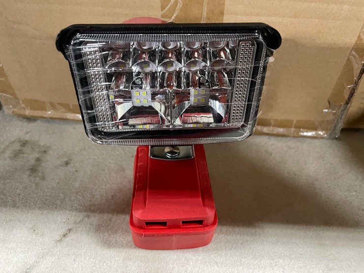 #8717-•-new-milwaukee-compatible-work-light-with-battery-(t14)-image-5