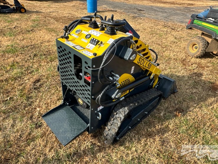 sdlanch-sdll50-mini-skid-steer-loader-image-5