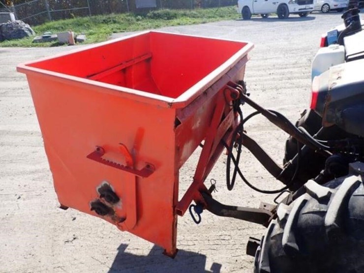 2011-kubota-m7040d-image-34