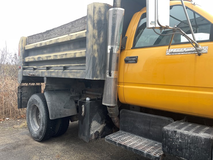 2001-gmc-topkick-image-19