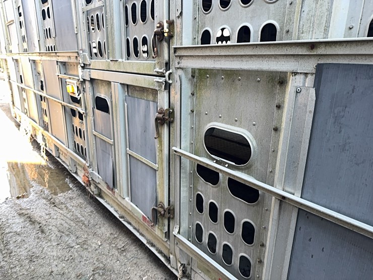 1993-wilson-livestock-trailer-image-25