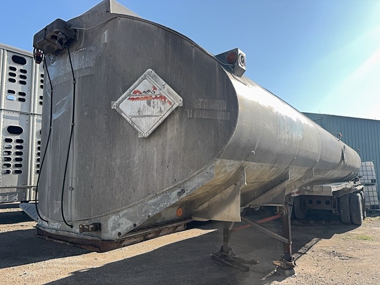 1969-fruehauf-trailer-image-15