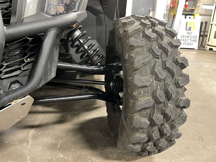 2023-can-am-maverick-x3-image-16