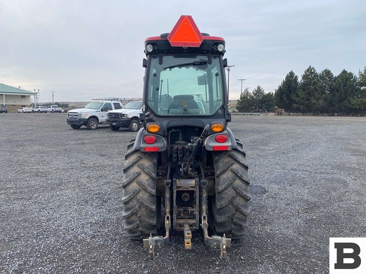 mccormick-x4.30v-tractor-image-5