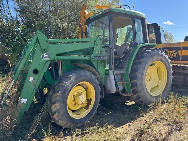 john-deere-6410-image-2