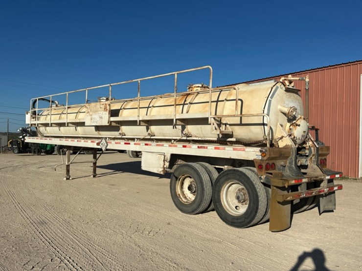 2011-troxell-130bbl-image-7