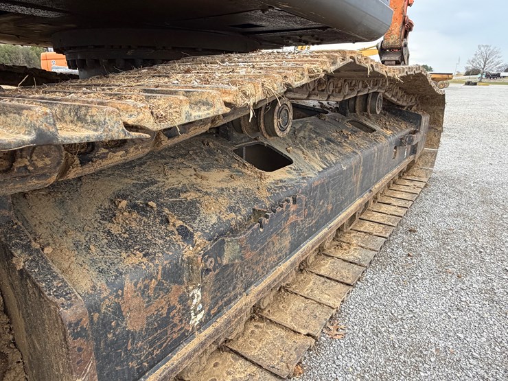 2013-hitachi-zx290-lc-5b-image-20