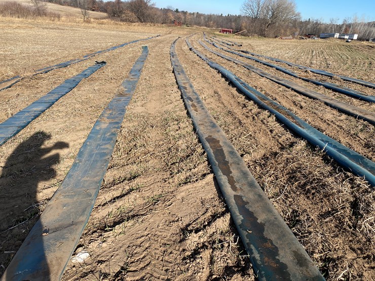 #8462-•-(4)-sections-of-10"-bulldog-hose-(colfax,-wi)-image-4
