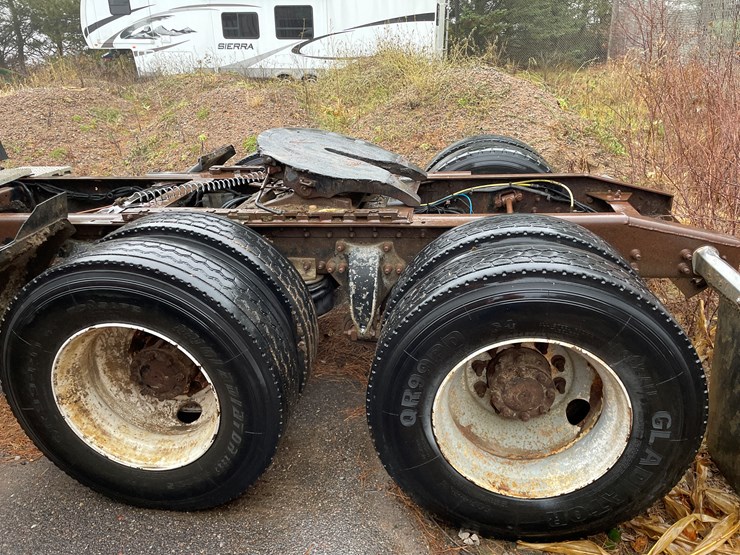 2003-caterpillar-c15-image-4