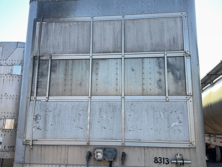 2002-eby-livestock-trailer-image-4