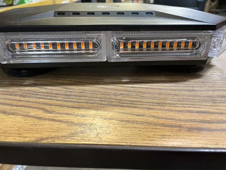 #8669-•-amber-led-strobe-light-(pr11)-image-5