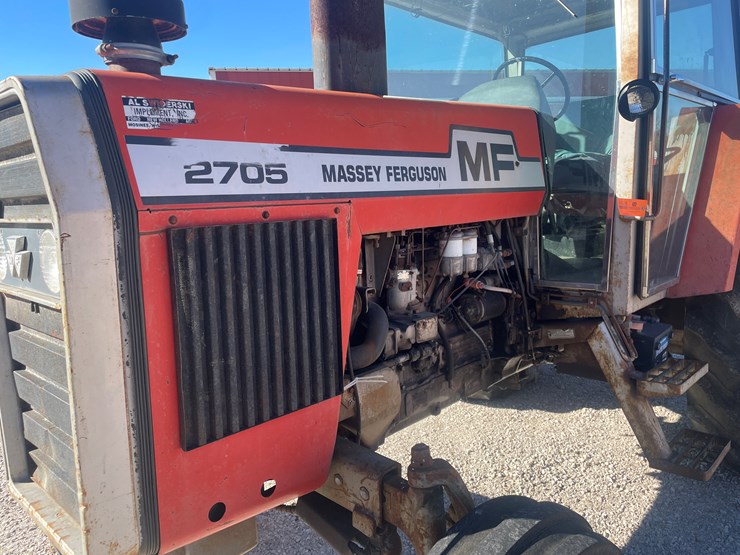 massey-ferguson-2705-image-9