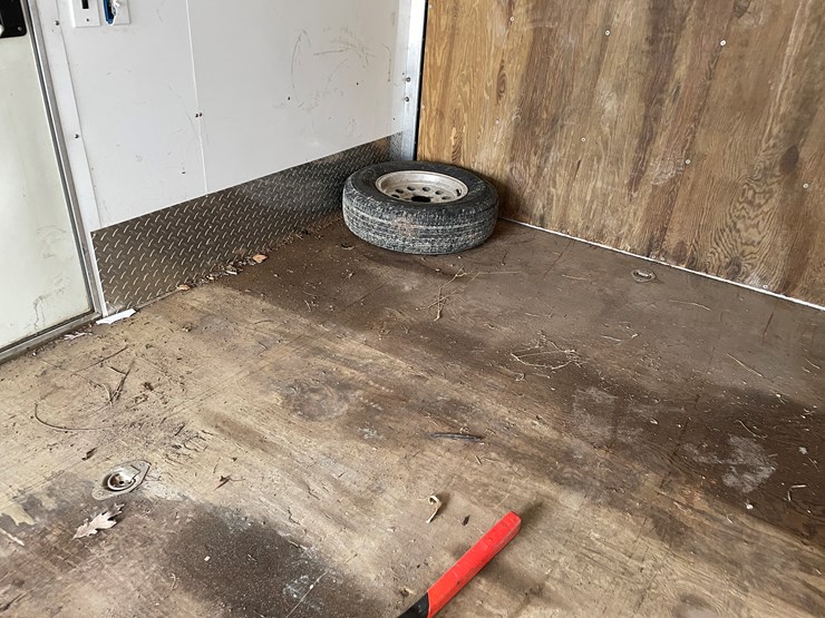 #1397-•-2001-karavan-expedition-trailer-(no-title)-(of)-image-56