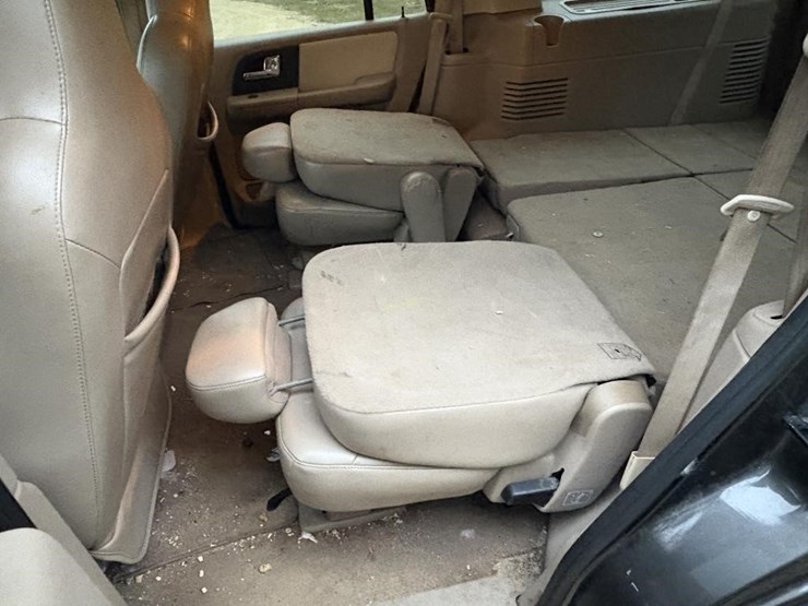 2005-ford-expedition-image-10