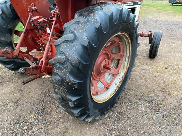 1976-international-686-image-27