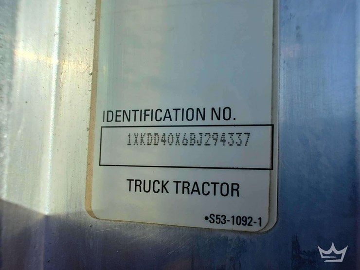 2011-kenworth-t800-image-5