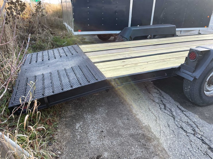 #1394-•-17'-tilt-deck-(no-title)-(of)-image-16