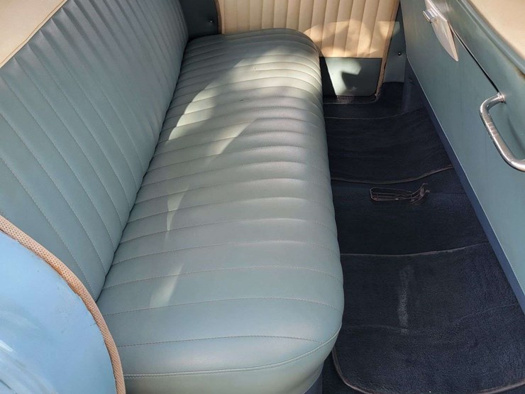 1951-dodge-sedan-image-100