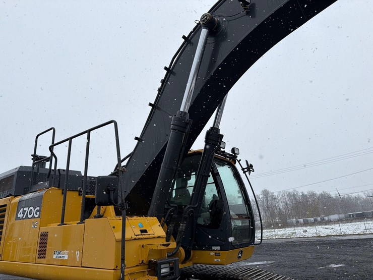 2017-deere-470g-lc-image-12