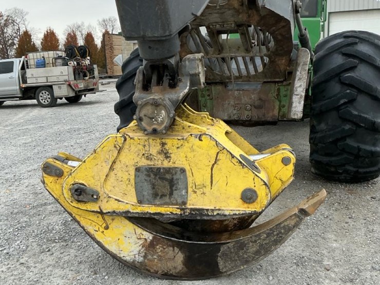 2016-deere-648l-image-55