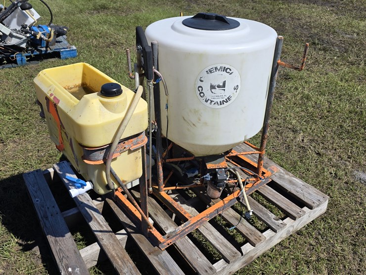 chemical-containers-tank-image-2
