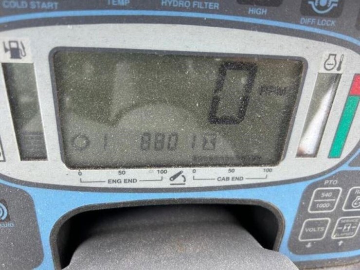 2008-new-holland-tv145-image-7