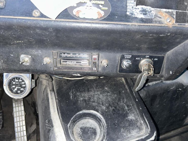 #1432-•-1992-volvo-(white-gmc)-vac-truck-image-78