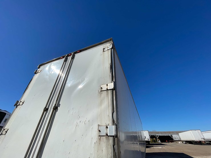 #318-•-2001-utility-trailer-mfg-co.-semi-trailer-(has-wi-title)-(denmark,-wi)-image-19