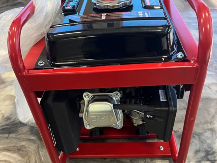 #29771-•-titan-g3500i-portable-inverter-generator-image-2