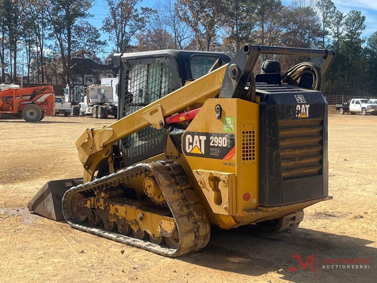 2017-caterpillar-299d-image-3