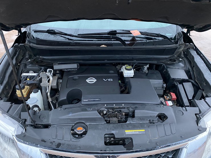 2014-nissan-pathfinder-image-10