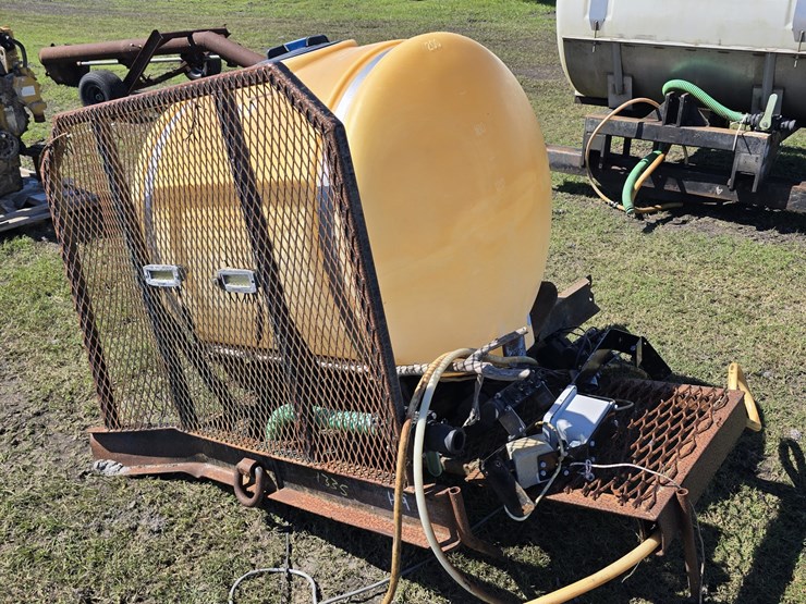 200-gallon-tank-image-2