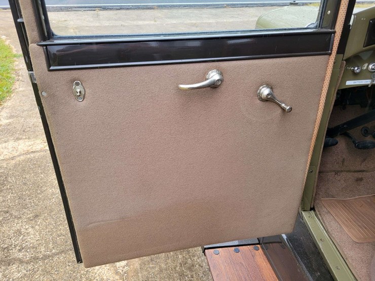 1928-pontiac-sedan-image-95