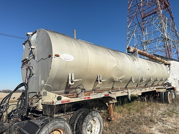 1997-pinson-aluminum-feed-delivery-trailer,-spring-suspension,-8-compartments,-*1p9ab3821vp255492*-image-1