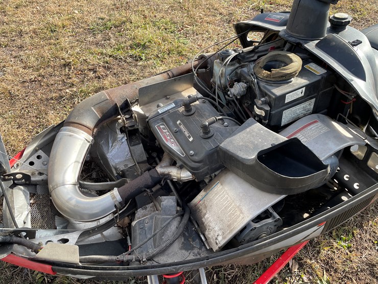 #504-•-2003-polaris-rmk-vertical-edge-snowmobile-(marenisco,-mi)-(no-reg-card)-(sells-with-bill-of-sale-only)-image-35