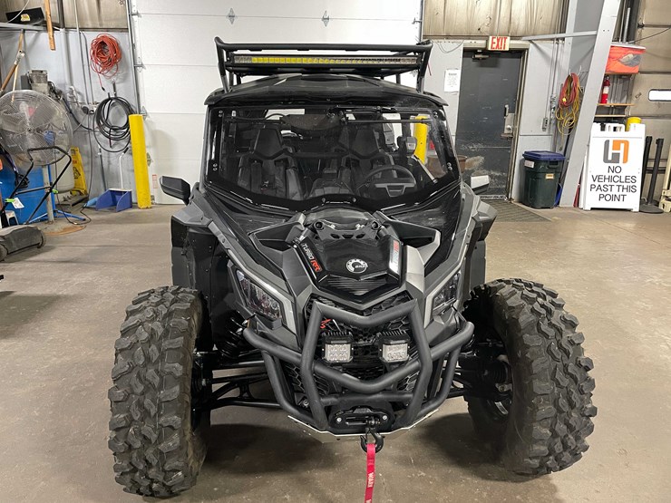 2023-can-am-maverick-x3-image-14
