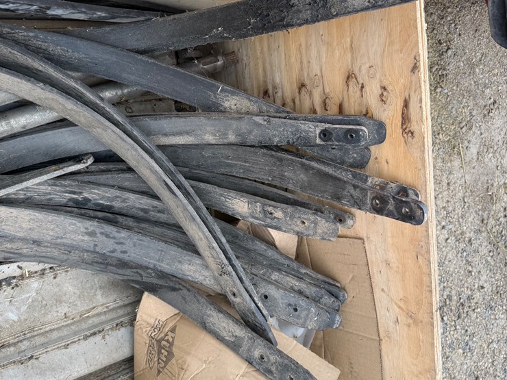 2011-kuhn-merge-maxx-900-image-40