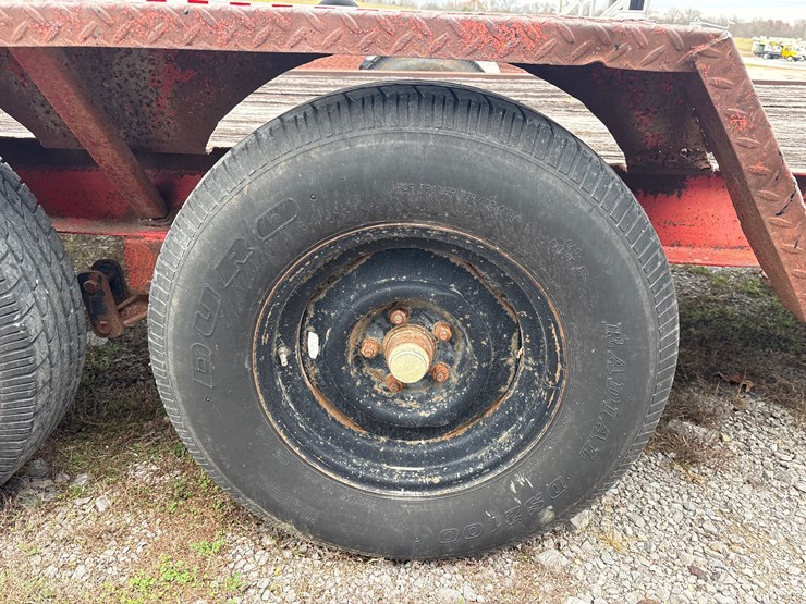 #29780-•-6’-x-16’-tandem-axle-equipment-trailer-image-4