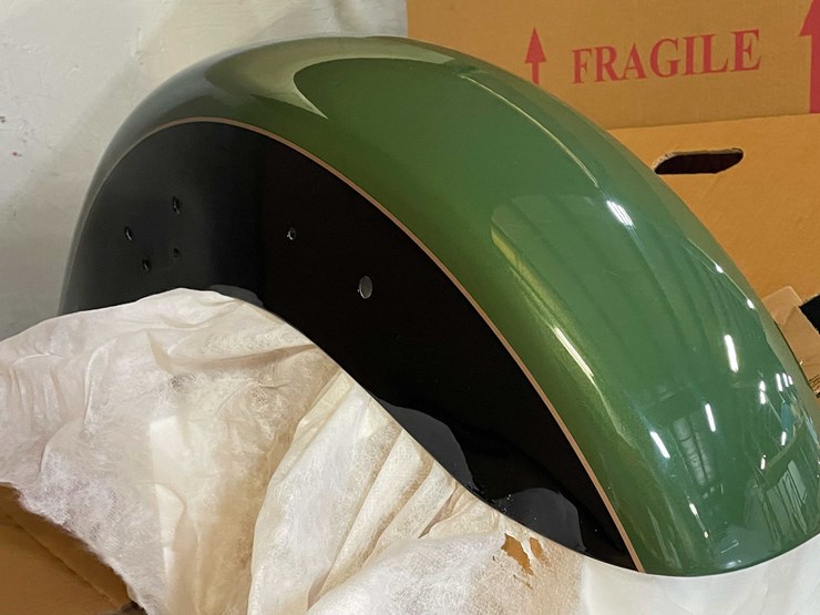 #8737-•-honda-shadow-front-fender-(pr3)-image-1