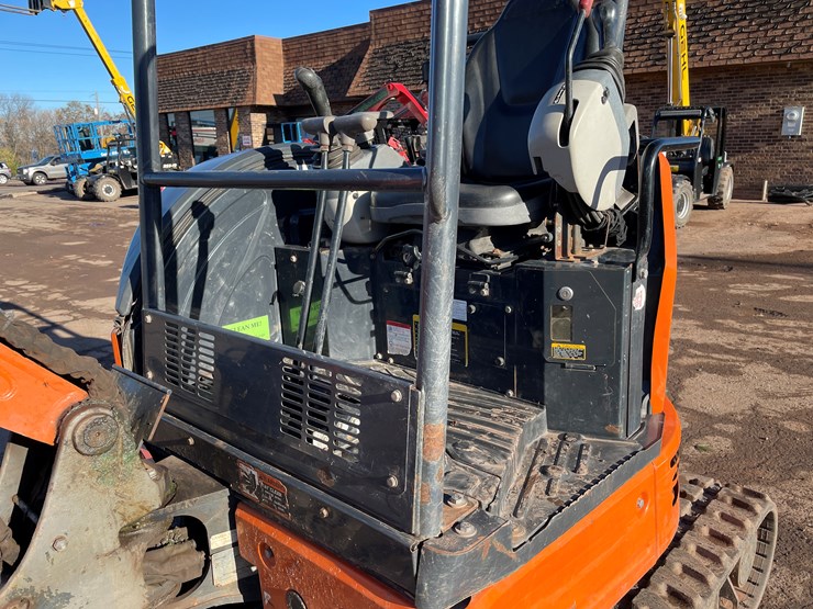 #416-•-2020-hitachi-zx26u-5n-mini-excavator-(ashland-wi)-image-14
