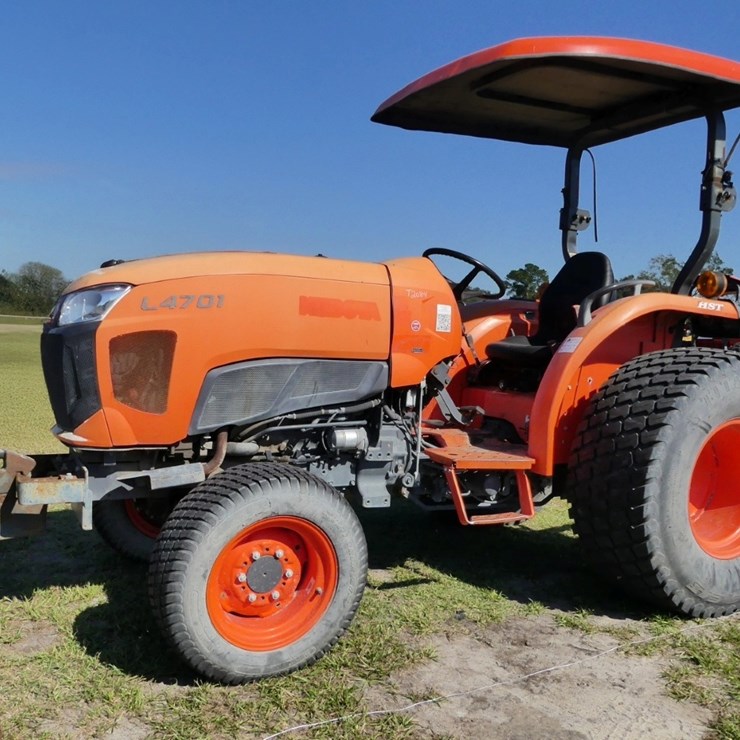 2017 KUBOTA L4701