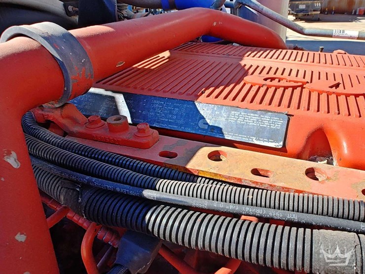 2015-peterbilt-389-image-10