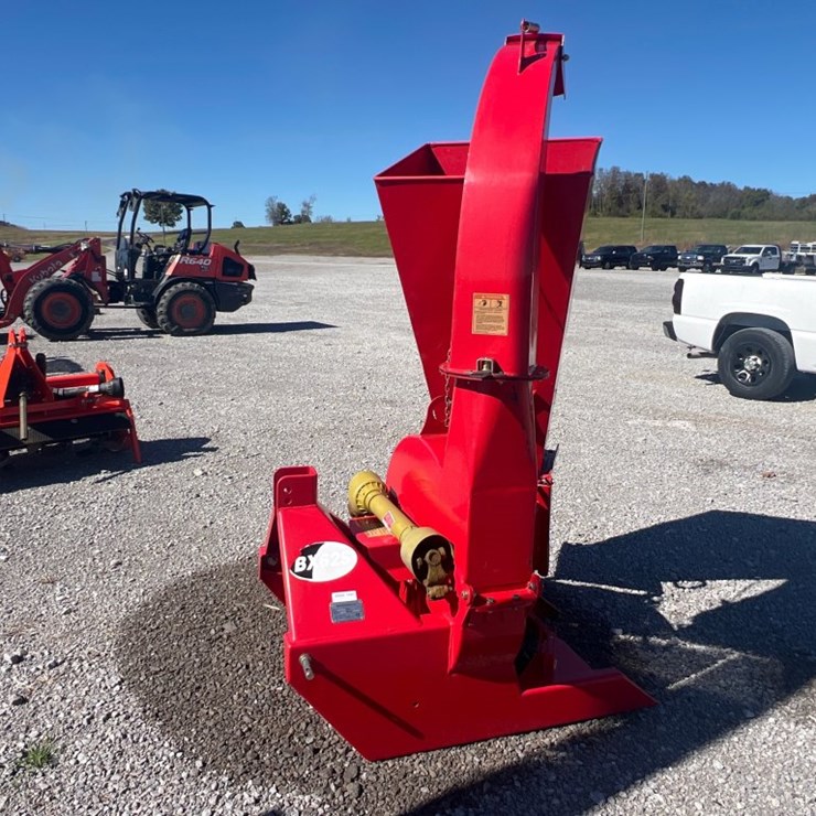 #29753 • TITAN BX62S WOOD CHIPPER