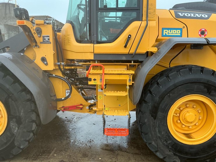 2022-volvo-l60h-image-46