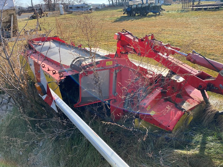 #8000-•-(2)-pottinger-triple-mowers-(colfax,-wi)-image-11
