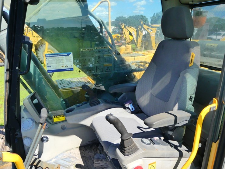 volvo-ec220dl-image-14