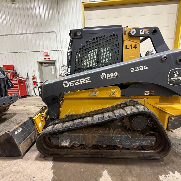 2021 DEERE 333G