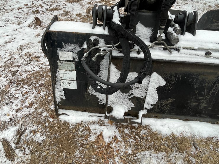 #2703-•-cat-skid-steer-grapple-bucket-(fall-creek,-wi)-image-15