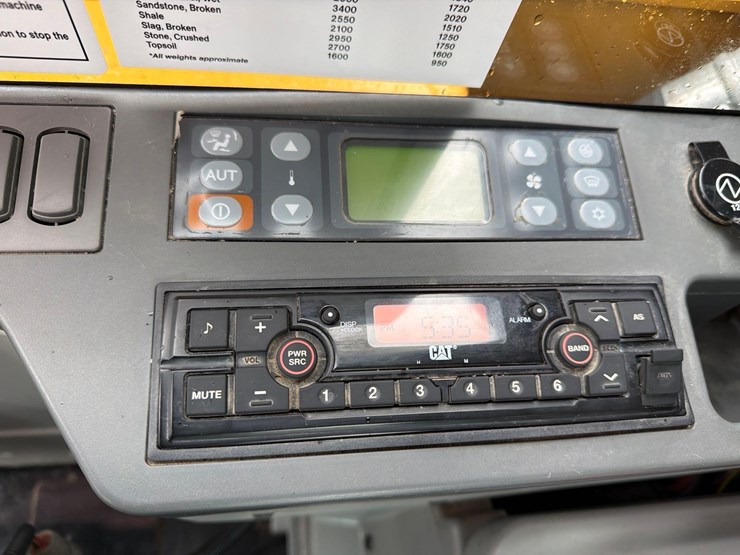 2021-morooka-mst2200vdr-image-28