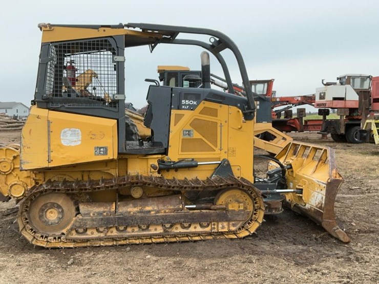 2016-deere-550k-xlt-image-6